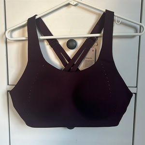Lululemon sports bra size 36C